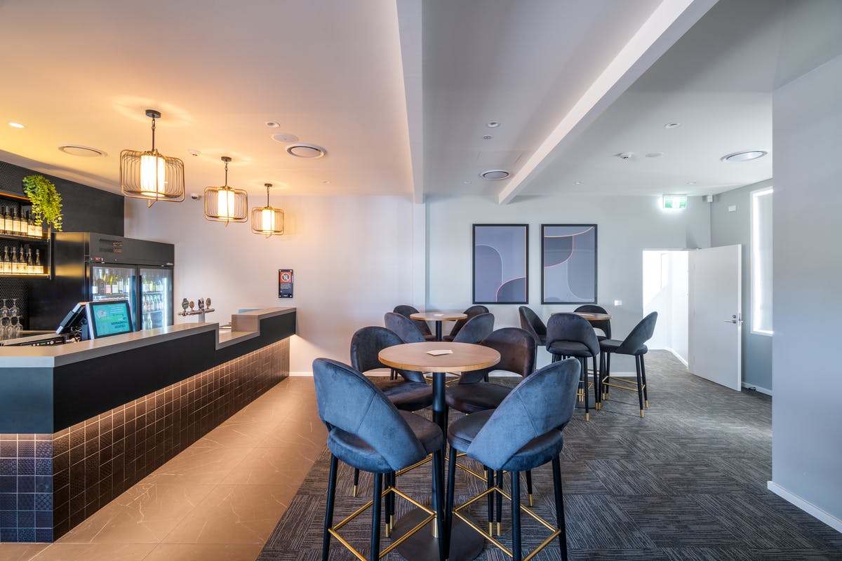 Edgeworth Tavern hospitality fitout photo 3