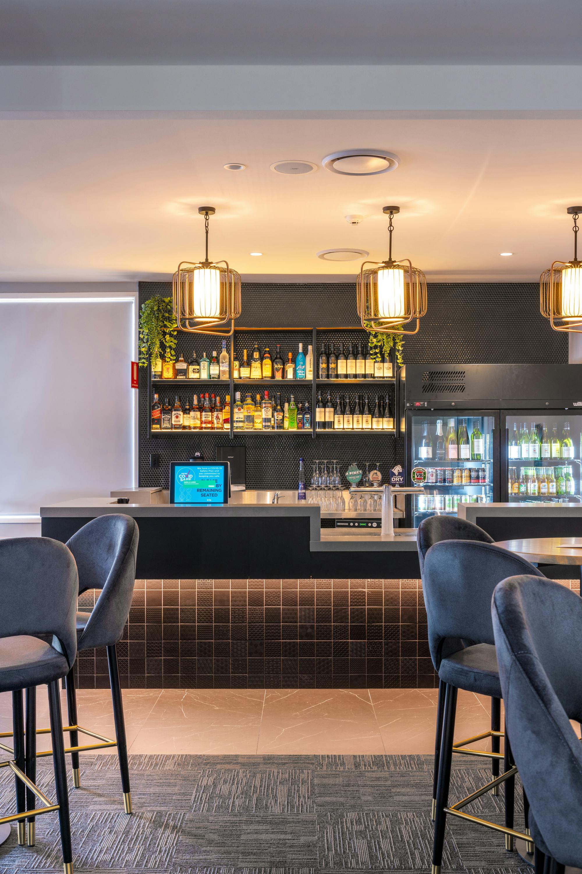 Edgeworth Tavern hospitality fitout photo 2
