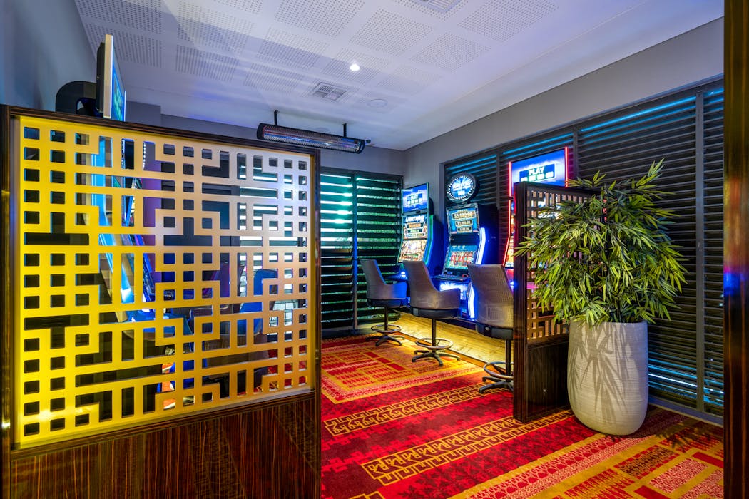 Edgeworth Tavern hospitality fitout photo 6