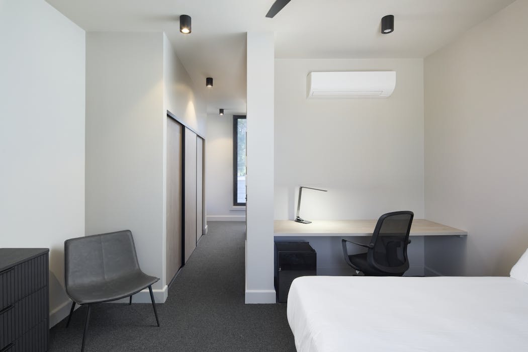 Knights Boarding House commercial fitout photo 10