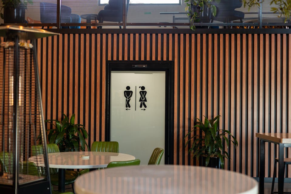 Yard Brewery Smokehouse hospitality fitout photo 4