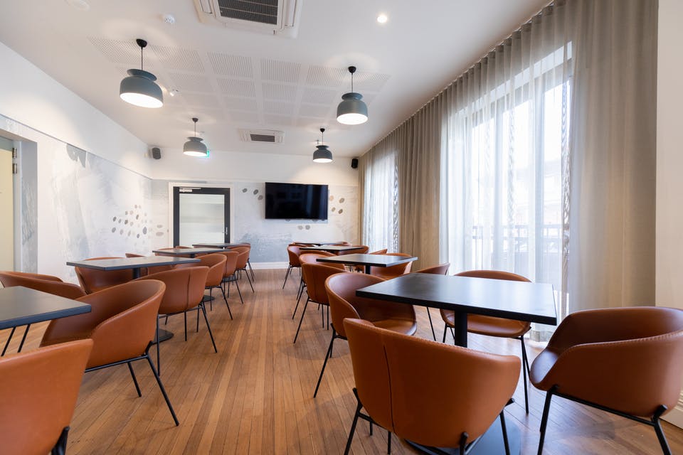 Sydney Junction Hotel hospitality fitout photo 6
